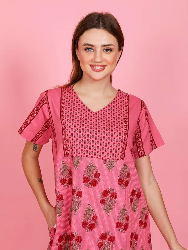 Evolove_Cotton_Nighty_Maxi_For_Women_With_Side_Pocket_|_Printed_Full_Length_Night_Wear_Gown_Short_Sleeves_Dark_Pink_Medium