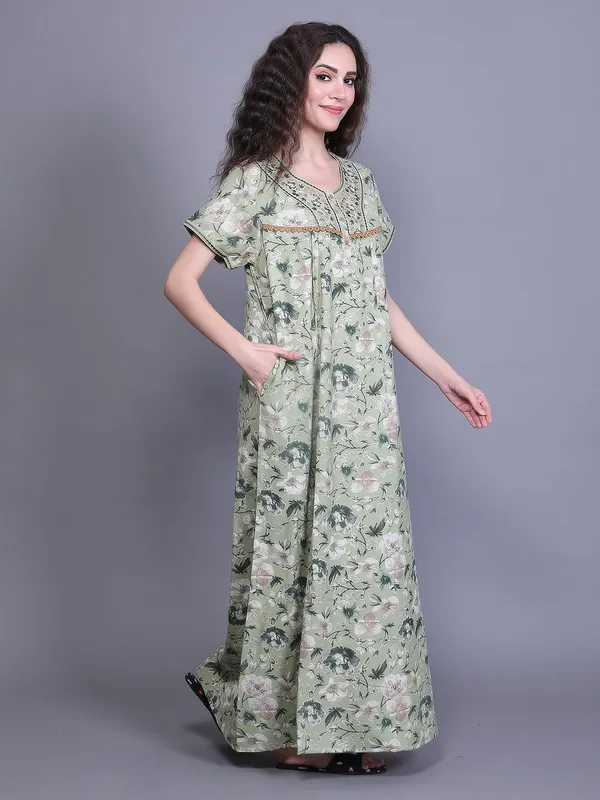 Pista_Cotton_Maxi_Nighty_|_Round_Neck_Printed_Short_Sleeves_Full_Length_Night_Gown
