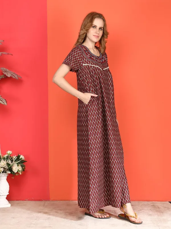 Evolove_Cotton_Nighty_Maxi_For_Women_With_Side_Pocket_|_Round_Neck_Printed_Short_Sleeves_Full_Length_Night_Wear_Gown_Maroon_X-Large