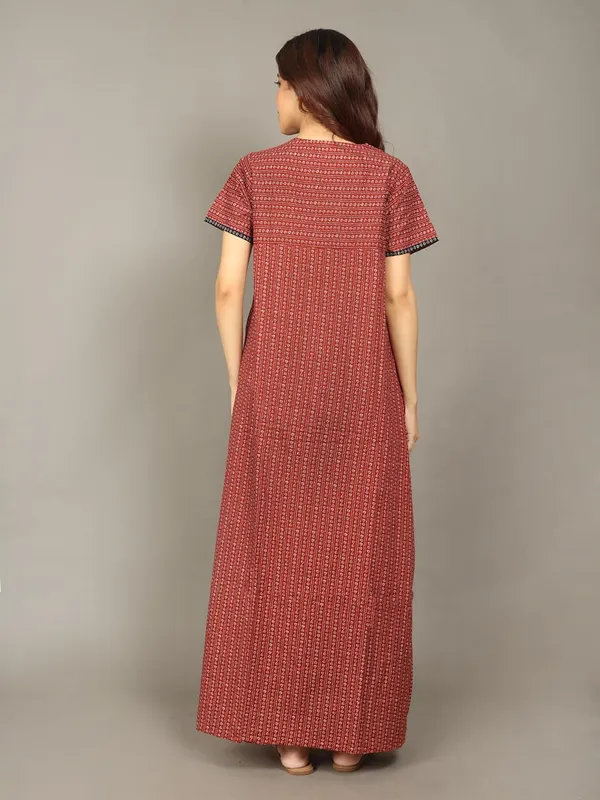 Evolove_Cotton_Maxi_Nighty_For_Women_With_Side_Pocket_|_Contrast_Yoke_Patch_Print_|_V-Neck_Printed_Short_Sleeves_Full_Length_Night_Wear_Gown_Rust_Red__(Angrakha_Style)