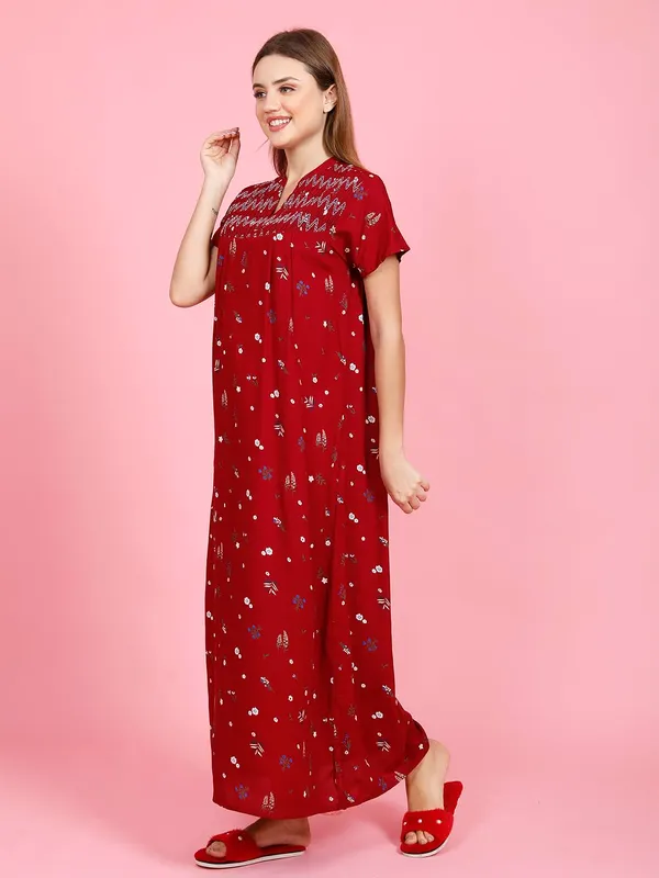 Maroon_Rayon_Maxi_Nighty_|_Printed_Full_Length_Night_Gown_Short_Sleeves