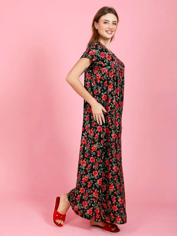 Black_Rayon_Maxi_Nighty_|_Printed_Full_Length_Night_Gown_Short_Sleeves