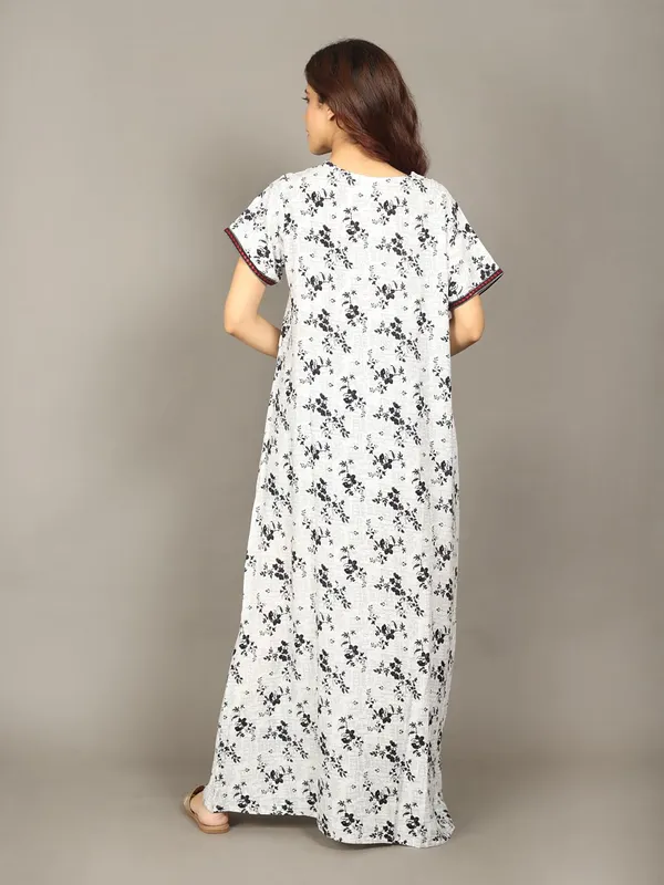 Evolove_Rayon_Embroidery_Nighty_Maxi_For_Women_With_Side_Pocket_|_Printed_Short_Sleeves_Full_Length_Soft_Night_Wear_Gown_New_White_X-Large