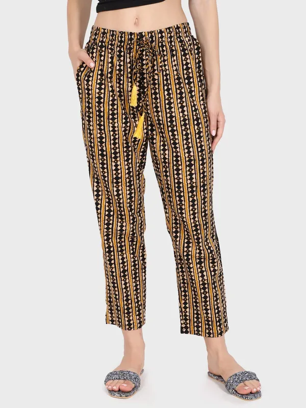 Evolove_Women's_Cotton_Blue_Printed_Pajama_(Pyjama_for_Ladies)