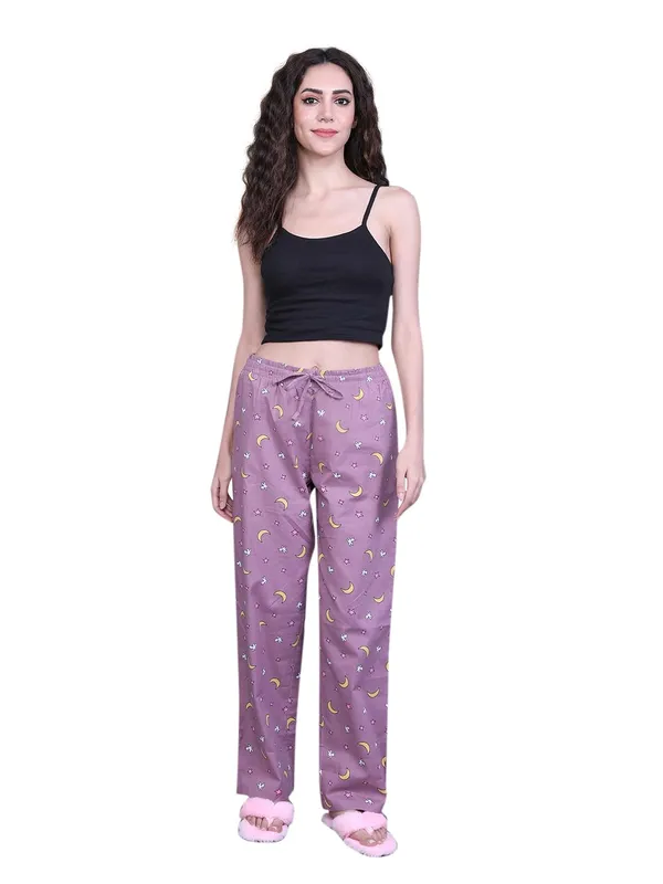 Evolove_Night_Pyjama_For_Women_With_Side_Pockets_And_Adjustable_Waistband_|_Soft_Cotton_Fabric_All_Over_Printed_Loungewear_Purple_Small