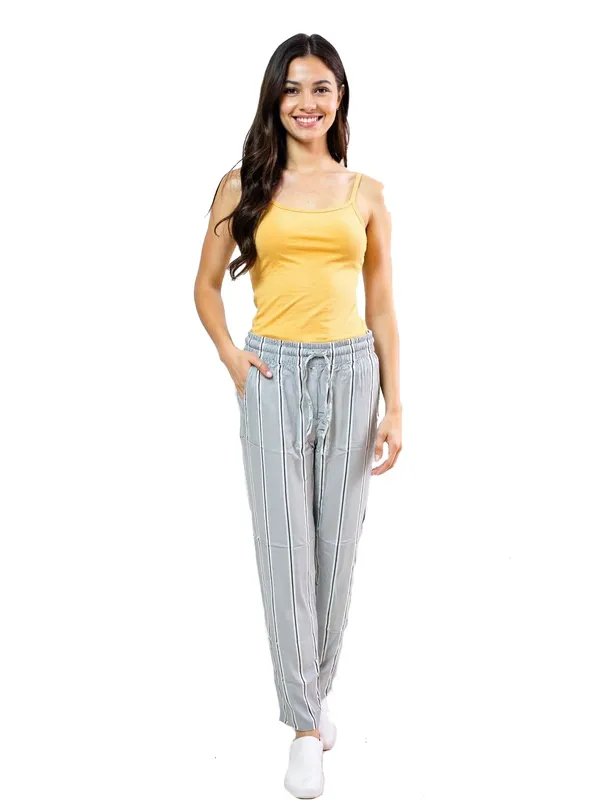 Evolove_Night_Pyjama_For_Women_With_Side_Pockets_And_Adjustable_Waistband_|_Soft_Rayon_Fabric_All_Over_Printed_Loungewear_Grey_Xx-Large