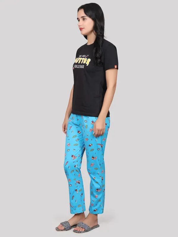 Blue_Cotton_Rayon_Round_Neck_Short_Sleeves_Night_Suit_Set_|_Top_&_Pyjama_Set