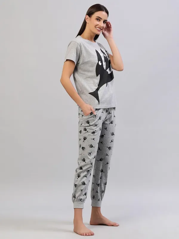 Grey_Melange_Rayon_Night_Suit_Set_|_Top_&_Pyjama_Set
