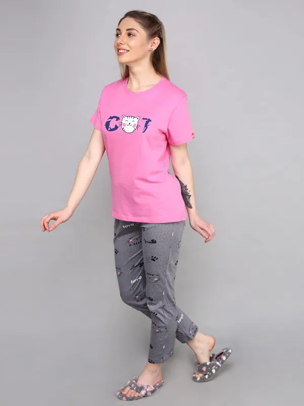 Baby_Pink_&_Grey_Round_Neck_Short_Sleeves_Night_Suit_Set_|_Top_&_Pyjama_Set