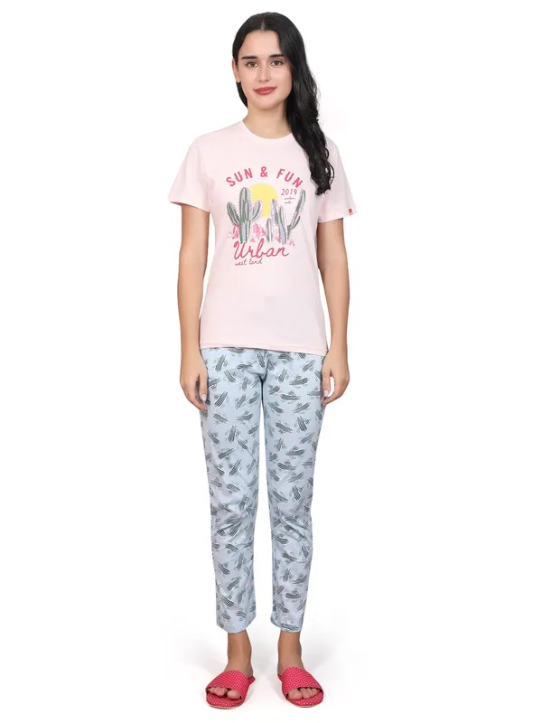 Beige_Cotton_Rayon_Round_Neck_Short_Sleeves_Night_Suit_Set_|_Top_&_Pyjama_Set