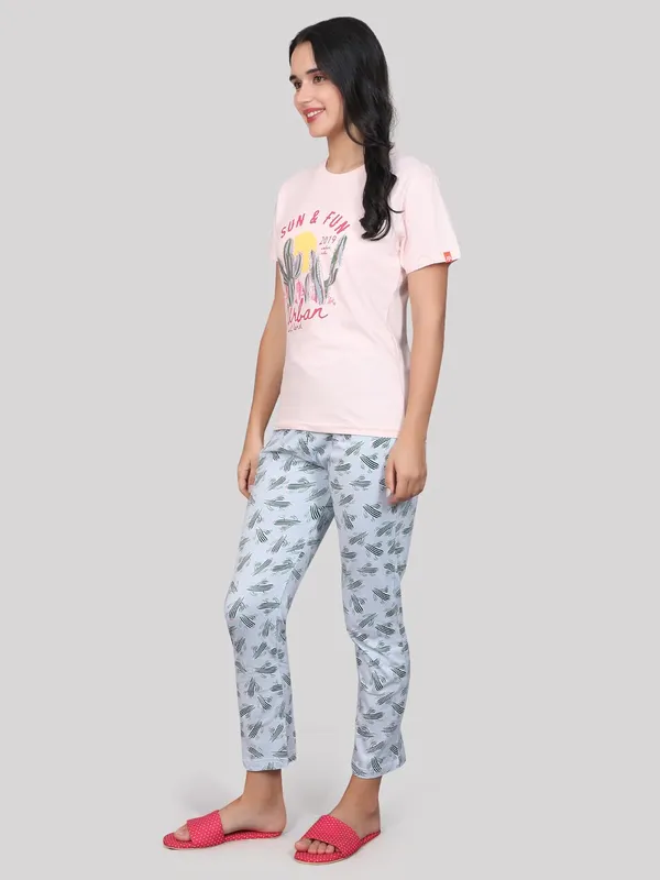 Beige_Cotton_Rayon_Round_Neck_Short_Sleeves_Night_Suit_Set_|_Top_&_Pyjama_Set