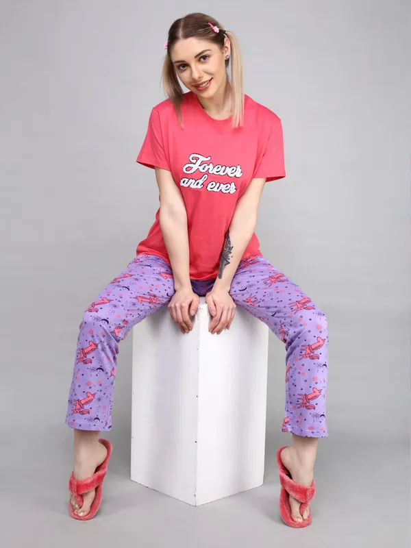 Fuchsia_Cotton_Rayon_Round_Neck_Short_Sleeves_Night_Suit_Set_|_Top_&_Pyjama_Set