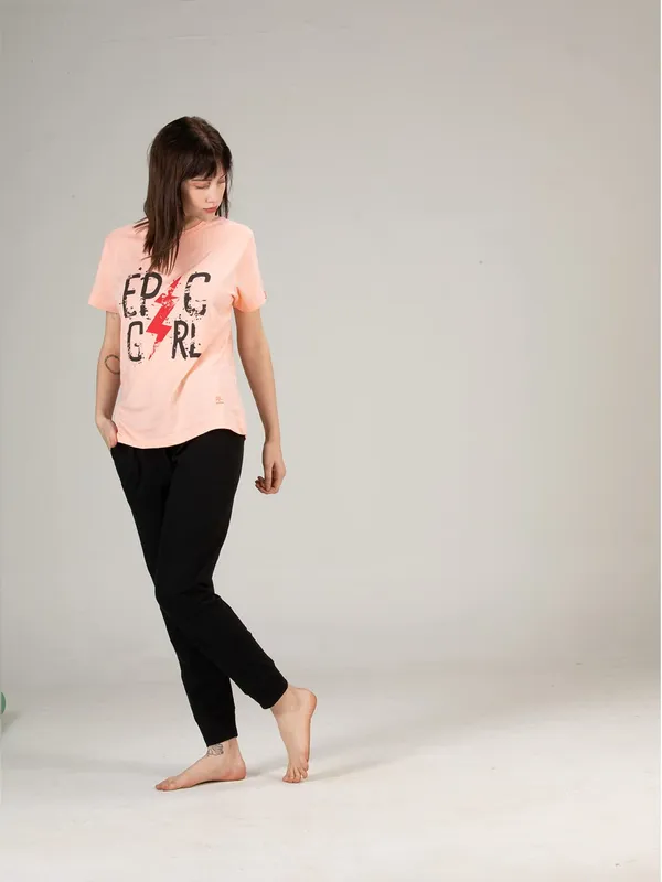 Peach_&_Black_Cotton_Rayon_Round_Neck_Short_Sleeves_Night_Suit_Set_|_Top_&_Pyjama_Set