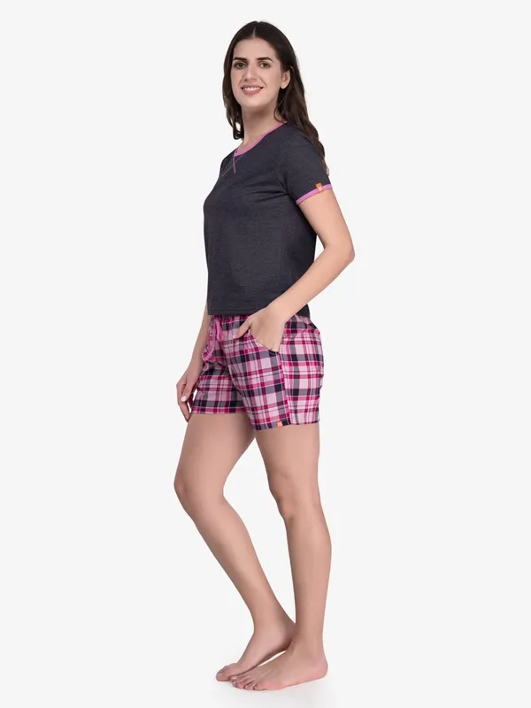 Evolove_Women_Cotton_Shorts_Nightsuit_Set