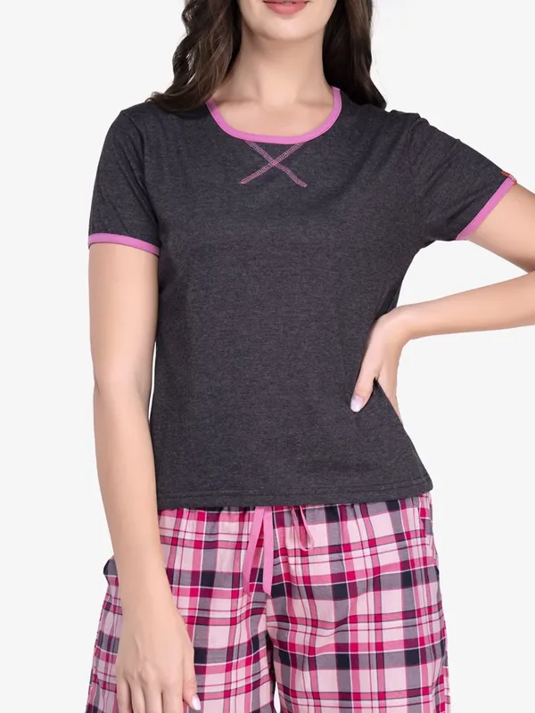Evolove_Women_Cotton_Shorts_Nightsuit_Set