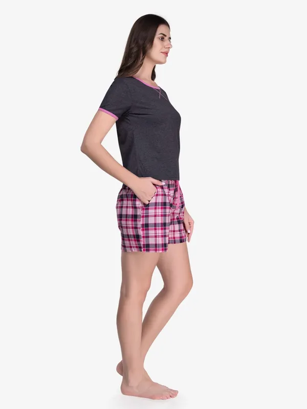 Evolove_Women_Cotton_Shorts_Nightsuit_Set