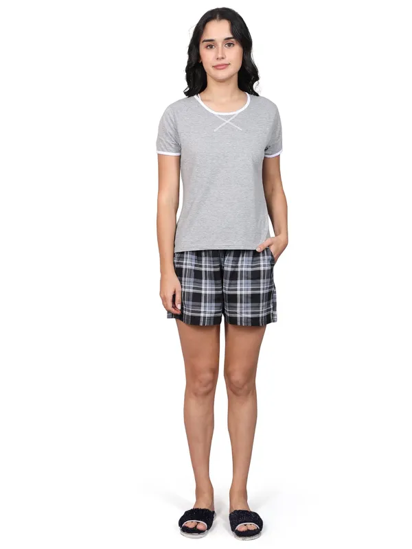 Evolove_Women_Cotton_Shorts_Nightsuit_Set