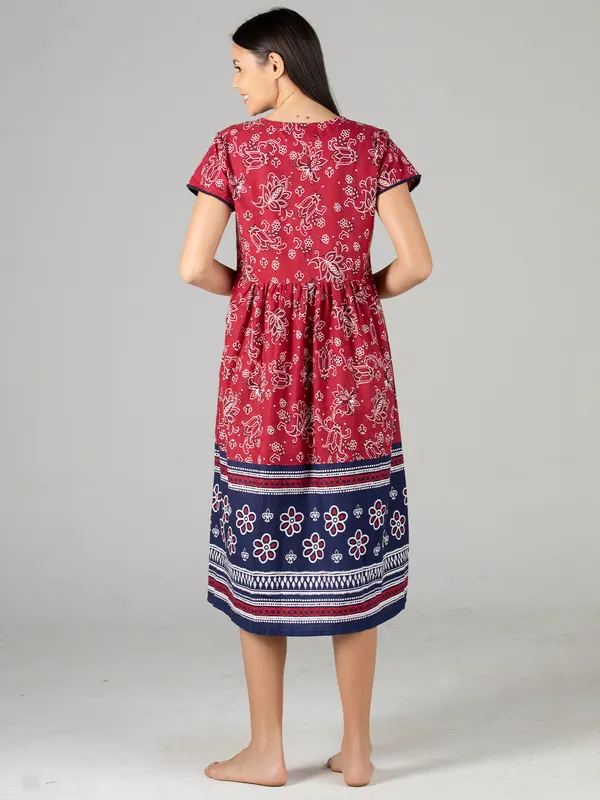 Women's_Navy_Floral_Printed_100%_Cotton_Short_Nighty_with_Half_Sleeves,_Round_Neck_&_Navy_Blue_Border_|_Short_Nightgown_|_Pom_Pom_lace_with_Placket_Button_Down_Style