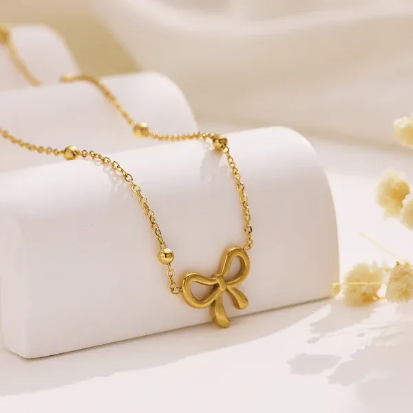 Gold-Plated_Anti_Tarnish_Infinity_Bow_Pendant