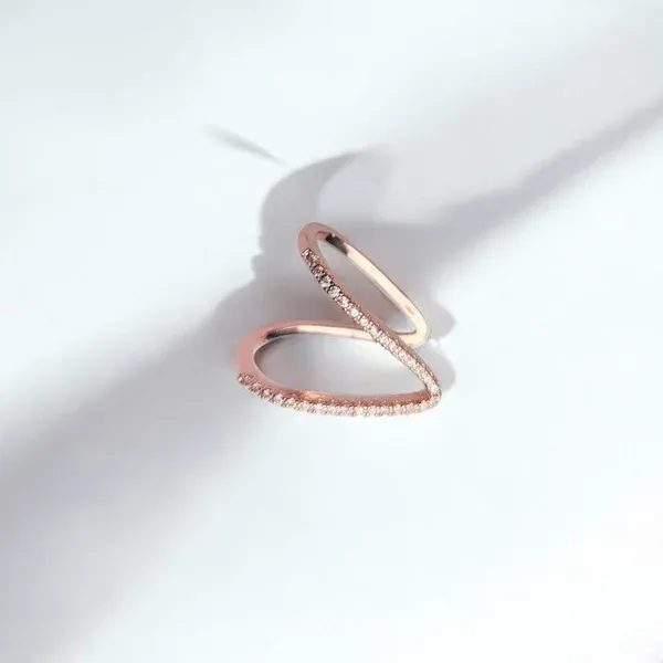 Rose_Gold-Plated_V_Shaped_CZ_Studded_Adjustable_Finger_Ring