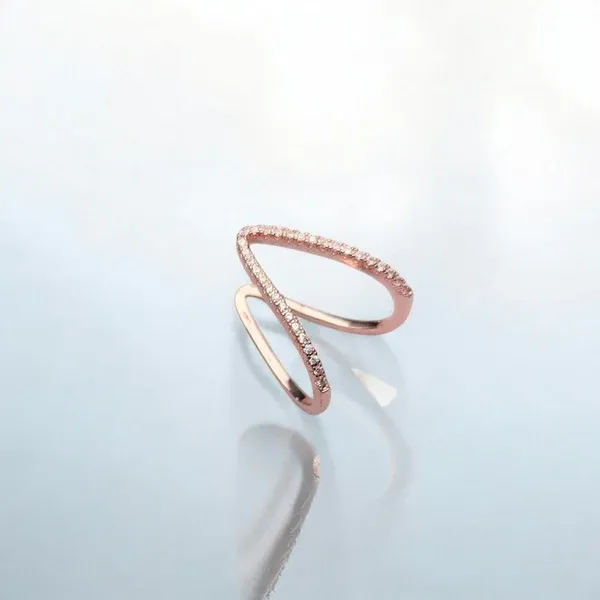 Rose_Gold-Plated_V_Shaped_CZ_Studded_Adjustable_Finger_Ring