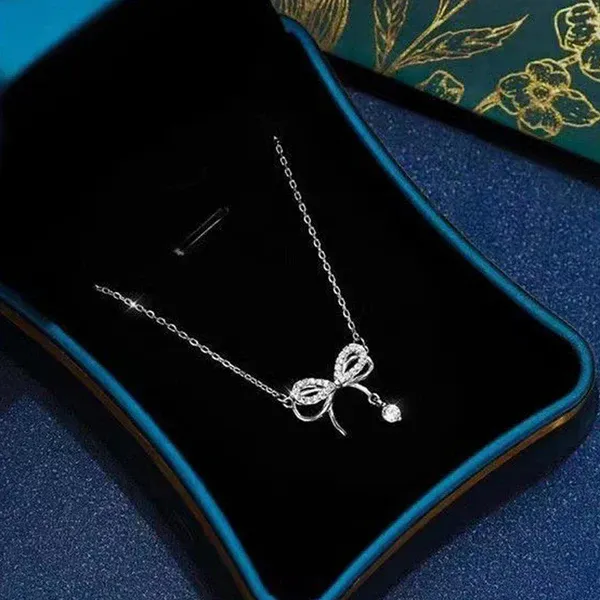 Silver_Plated_American_Diamond_Studded_Infinity_Shape_Korean_Pendant