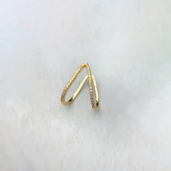 Gold-Plated_Anti_Tarnish_V_Shaped_Cz_Studded_Adjustable_Finger_Ring