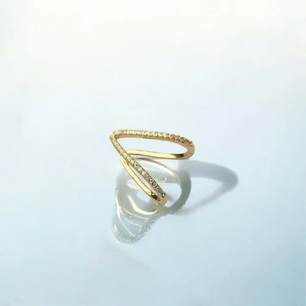 Gold-Plated_Anti_Tarnish_V_Shaped_Cz_Studded_Adjustable_Finger_Ring