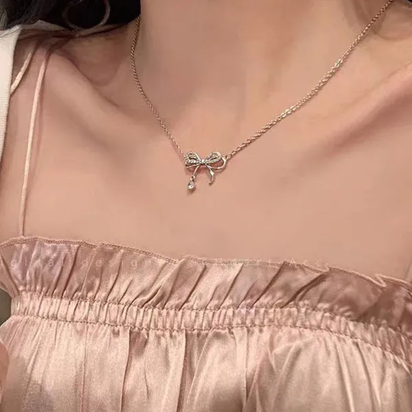 Rose_Gold_Plated_American_Diamond_Studded_Infinity_Shape_Korean_Pendant