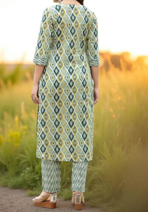 Off_White_Cotton_Printed_Salwar_Suit_Set_|_Kurta_Pant_Dupatta_Set_Stitched_For_Women
