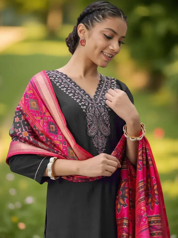 Black_Stitched_Kurta_And_Pant_&_Dupatta_Set_For_Women