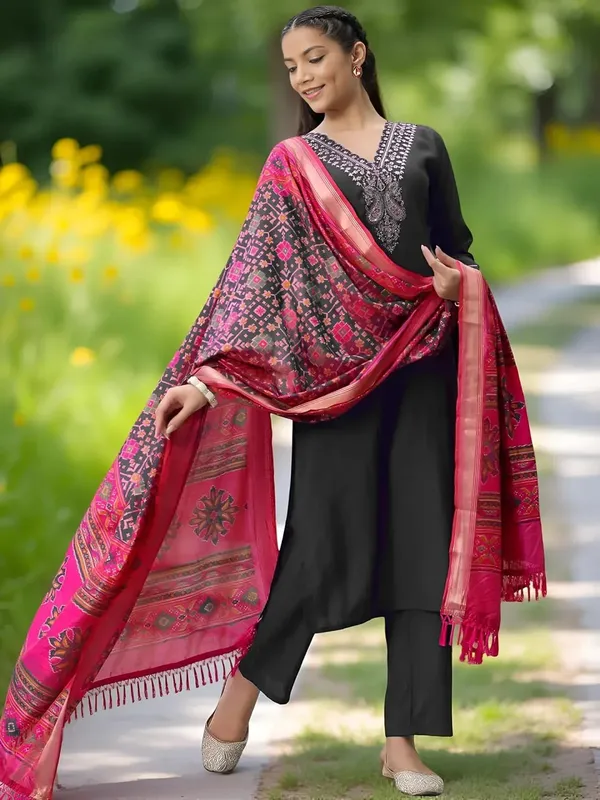 Black_Stitched_Kurta_And_Pant_&_Dupatta_Set_For_Women