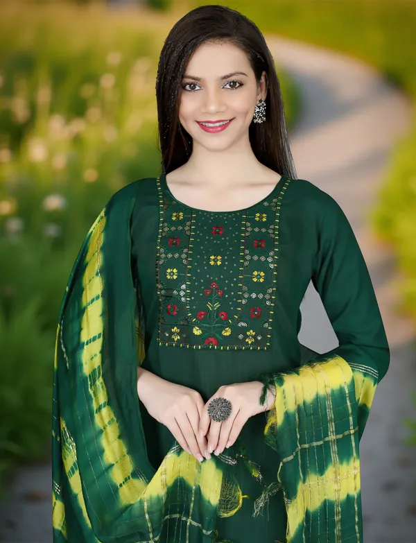 Green_Stitched_Kurta_and_Pant_&_Dupatta_Set