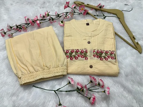 Cream_Cotton_Casual_Kurti_Pant_Set_For_Women