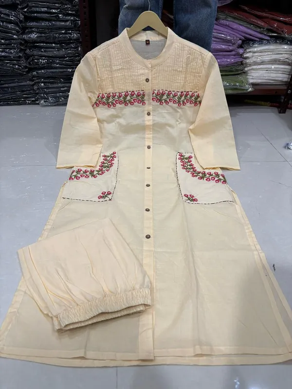 Cream_Cotton_Casual_Kurti_Pant_Set_For_Women