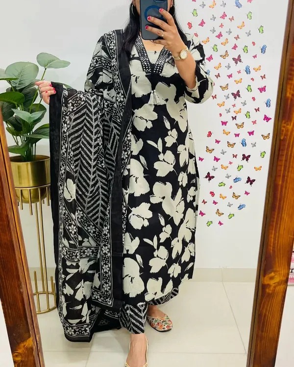 Black_Cotton_Casual_Kurti_Pant_Dupatta_Set_For_Women
