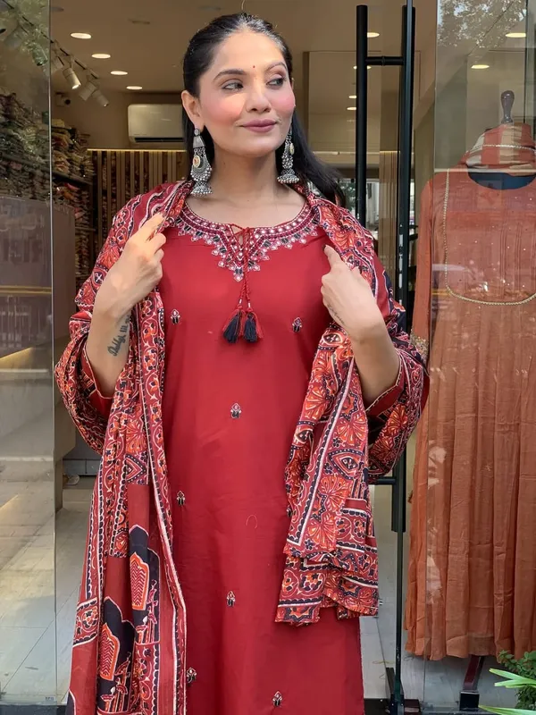 Cotton_fabric__Kurti_with_Pant_,Dupatta_Set