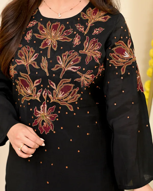 Elegant_Black_Floral_Embroidered_Kurta_Palazzo_Set__