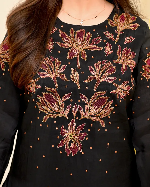 Elegant_Black_Floral_Embroidered_Kurta_Palazzo_Set__