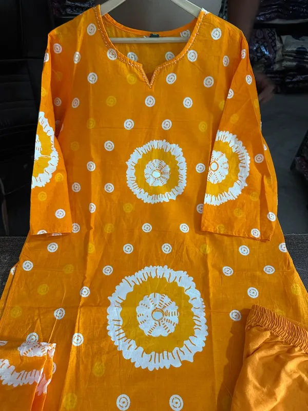 Orange_Bandhani_Kurta_Set_for_Women