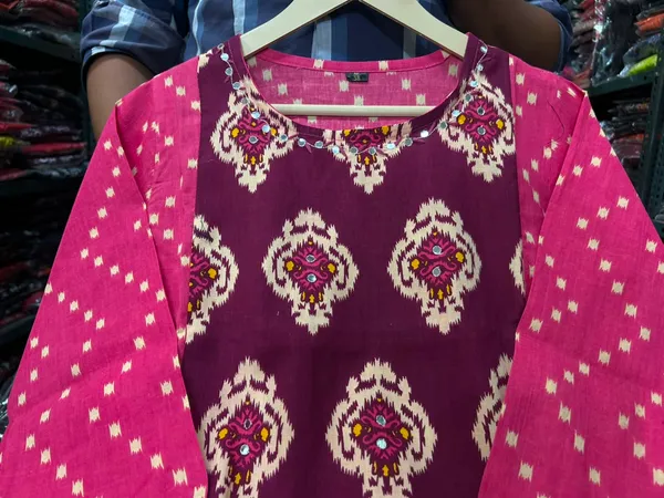 Jaipur_Wine_Ethnic_Printed_Kurta_Pant_&_Dupatta_Set