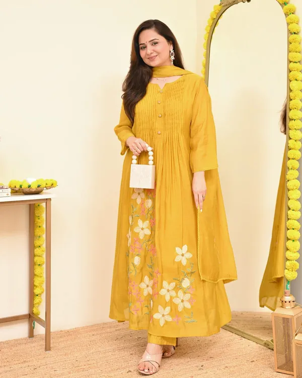 Mustard_Yellow_Floral_Embroidered_Anarkali_Suit_Set