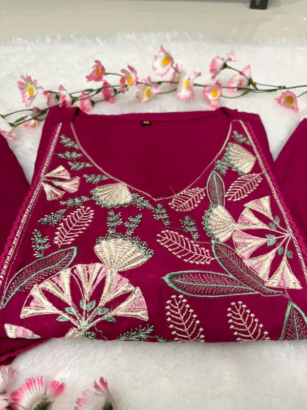 Natra_Cut_Cotton_Kurti_Pant_Dupatta_Set