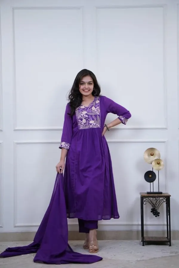 Natra_Cut_Cotton_Kurti_Pant_Dupatta_Set