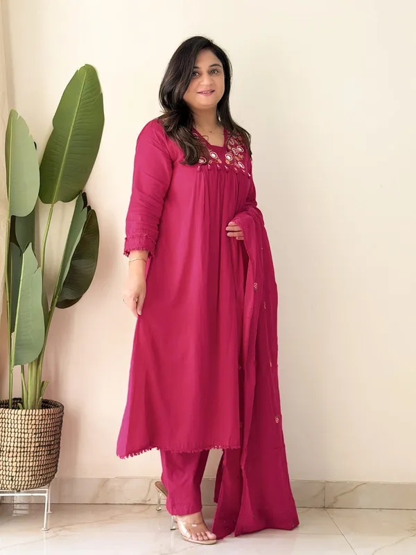 Teal_Pink_Mirror_Work_Festive_Kurta_Set_with_Tassels_for_Women