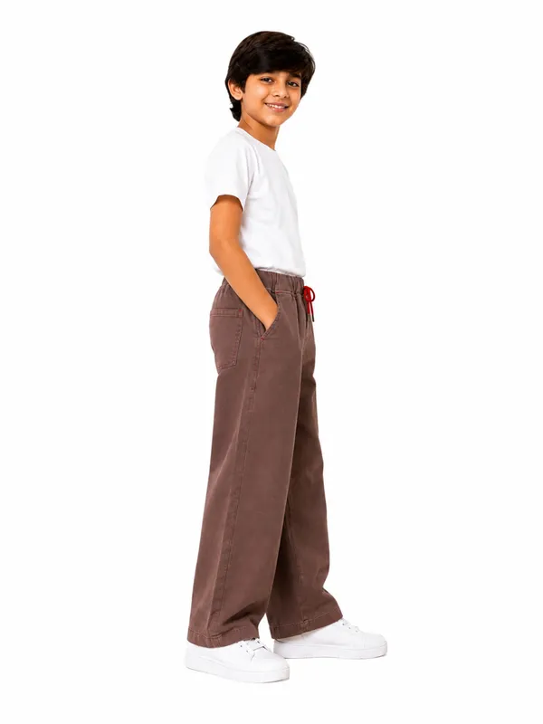 Boys_Brown_Baggy_Fit_Denim_Jeans_|_Korean_Style_Loose_Fit_Elastic_Waist_Drawstring_Full_Length_Casual_Cotton_Denim_Pants