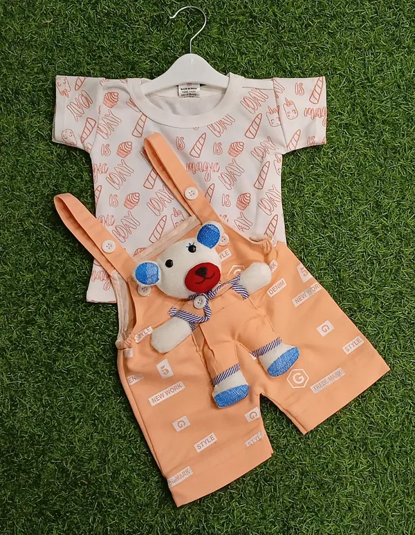 Orange_Cotton_Blend_Printed_Dungaree_For_Baby_Boys_&_Baby_Girls