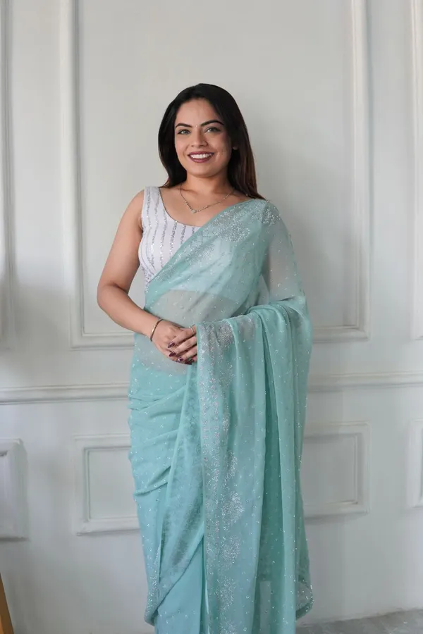 Mint_Green_Georgette_Premium_&_Elegant_Saree_With_Unstiched_Blouse_For_Women
