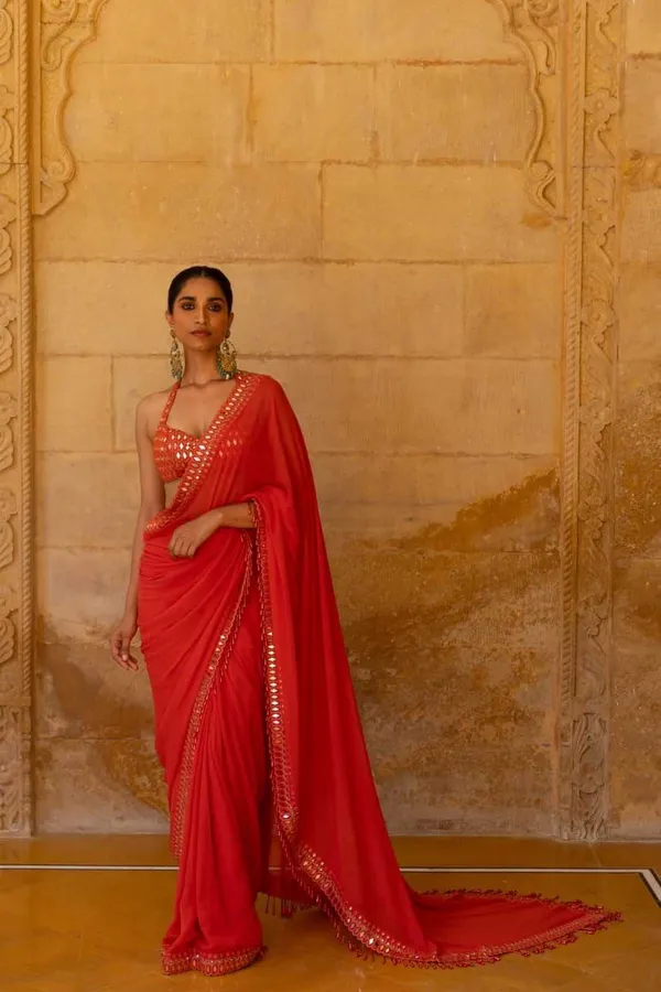 Red_Georgette_Premium_&_Elegant_Saree_With_Unstiched_Blouse_For_Women