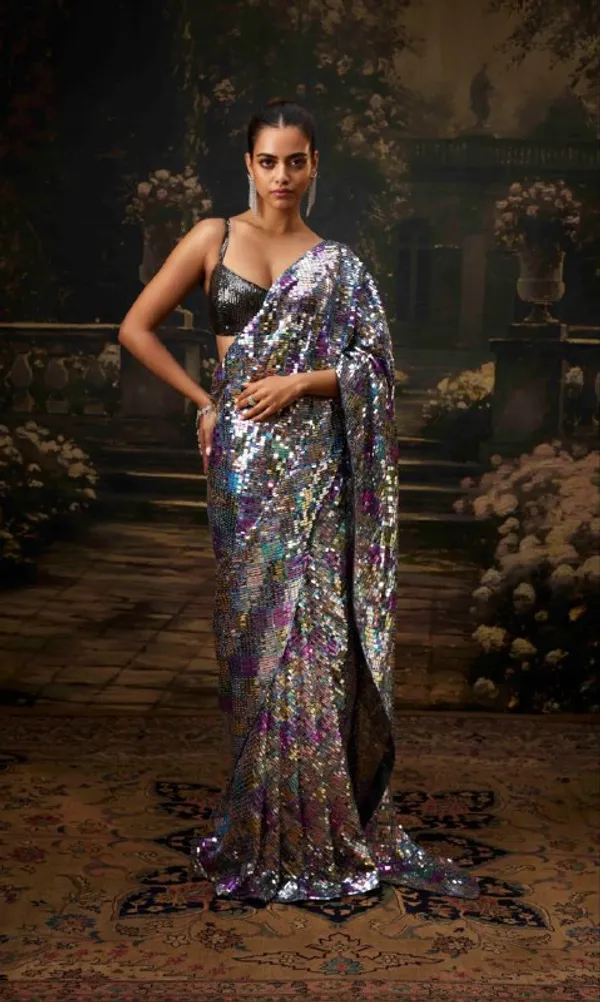 Multicolor_Imported_Fabric_Premium_&_Elegant_Saree_With_Unstiched_Blouse_For_Women